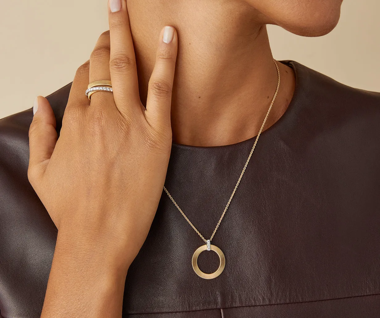 18K Yellow Gold Pendant With Diamonds
