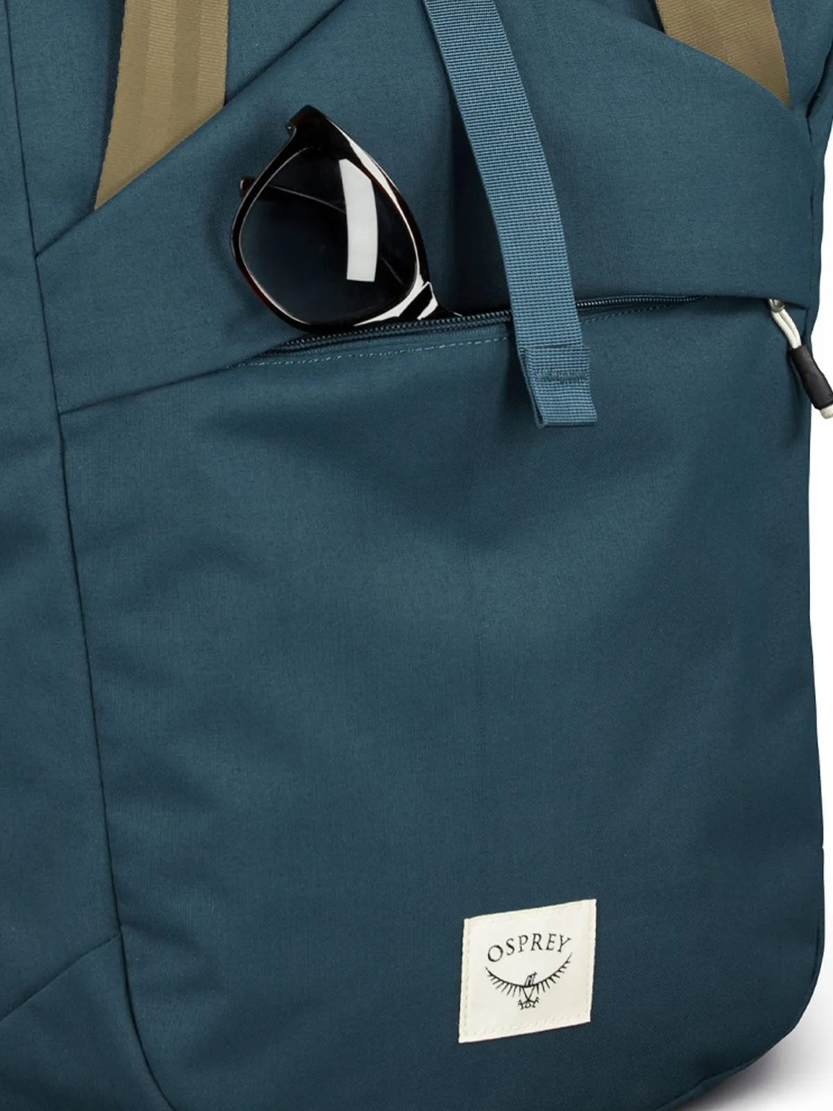 ARCANE TOTE PACK