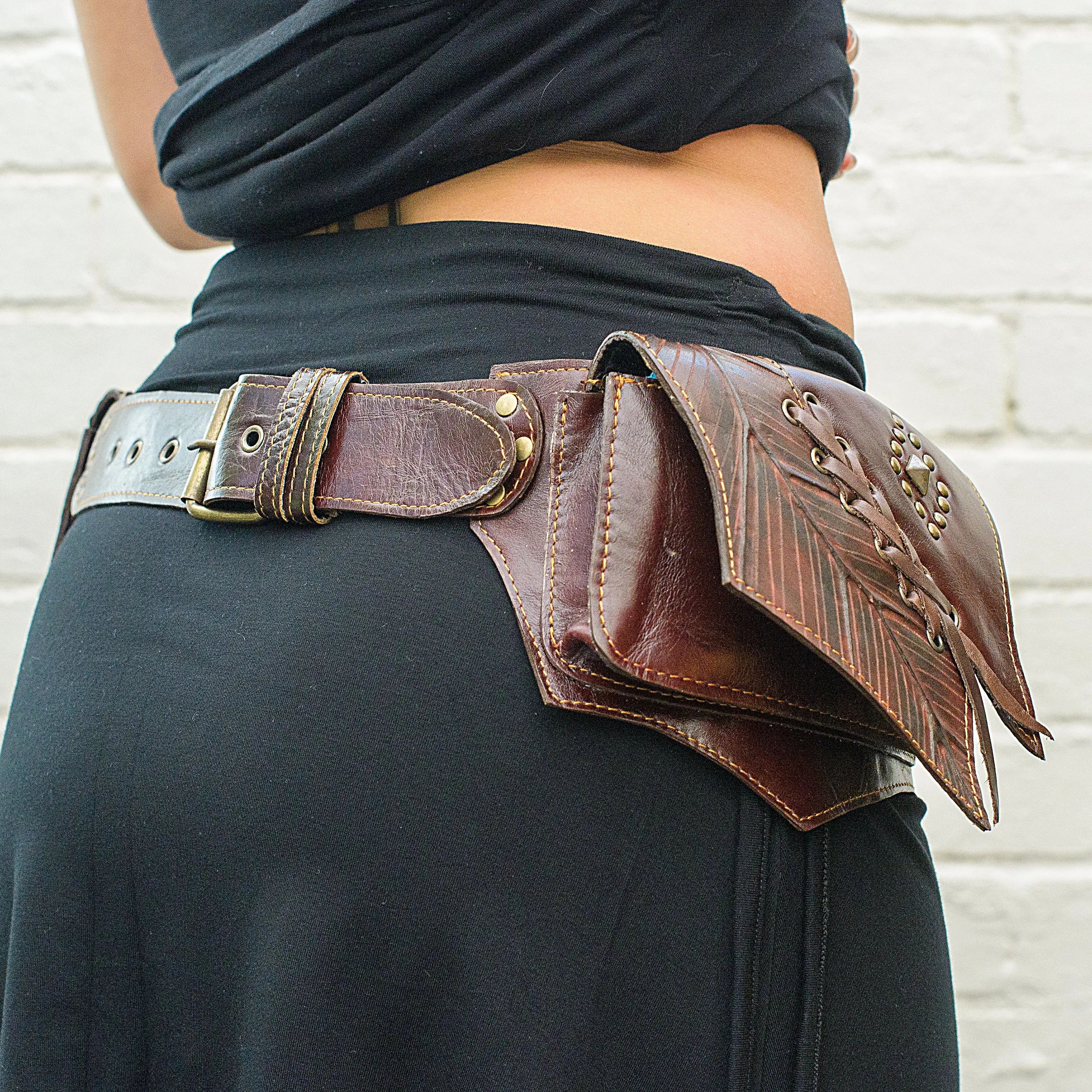 Borealis Leather Pocket Belt in Brown