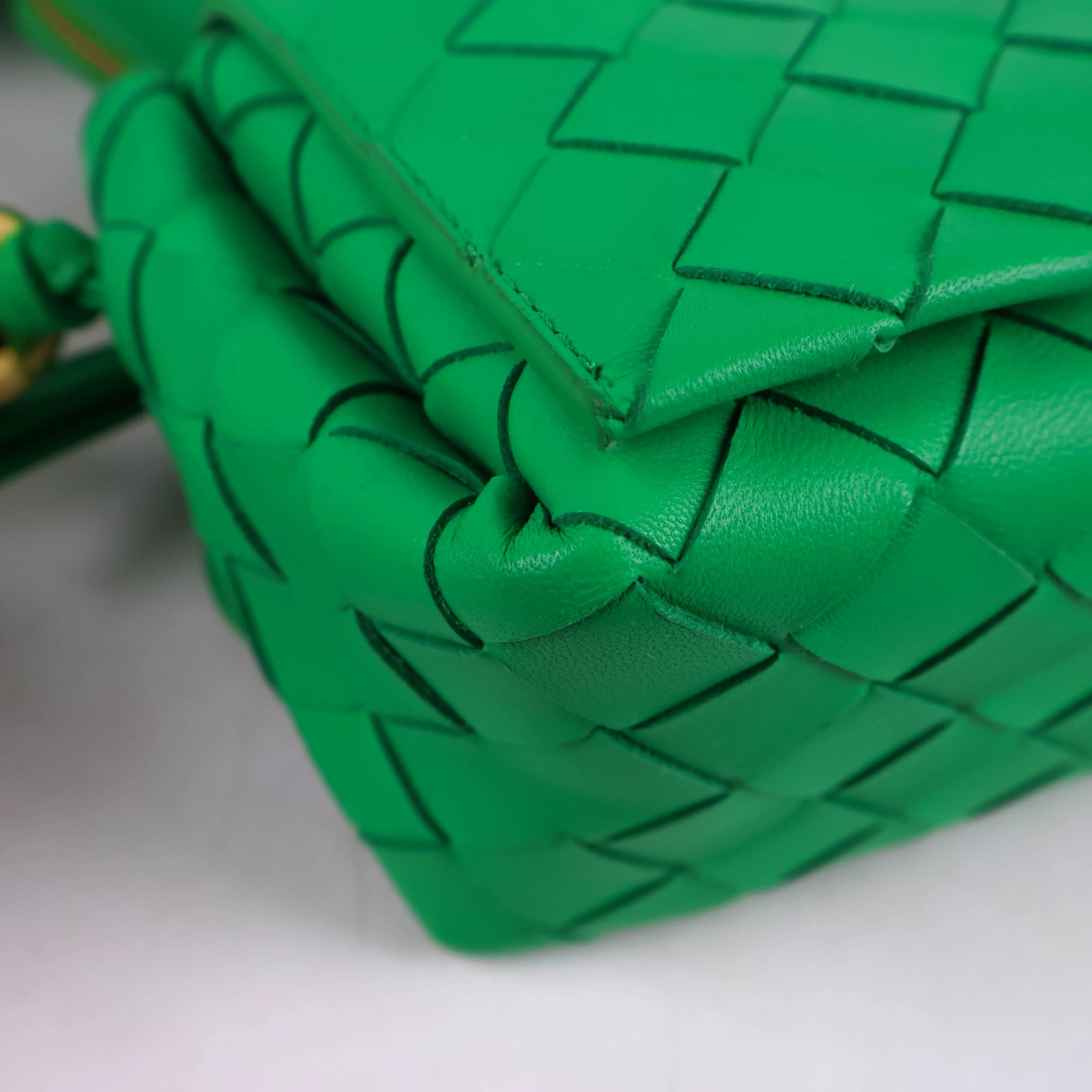 Bottega Veneta Multi Crossbody Pouch Green