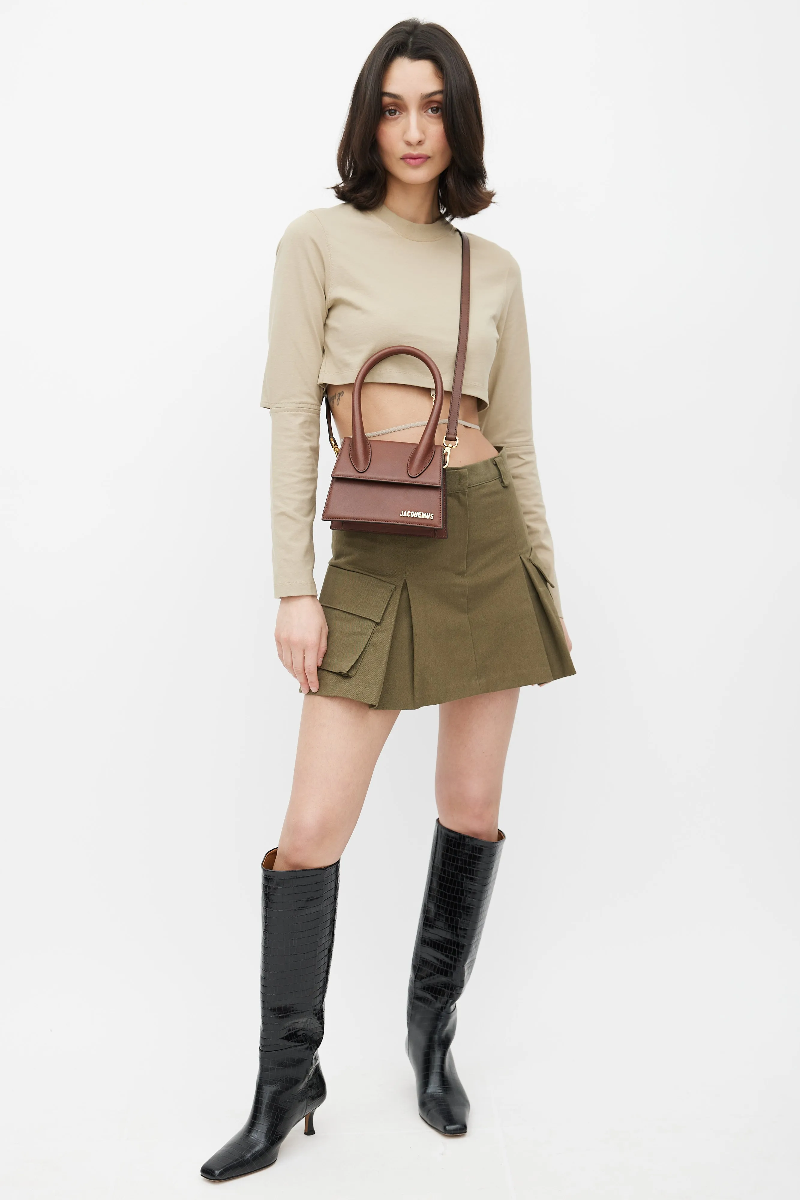 Brown Leather Le Chiquito Moyen Crossbody Bag