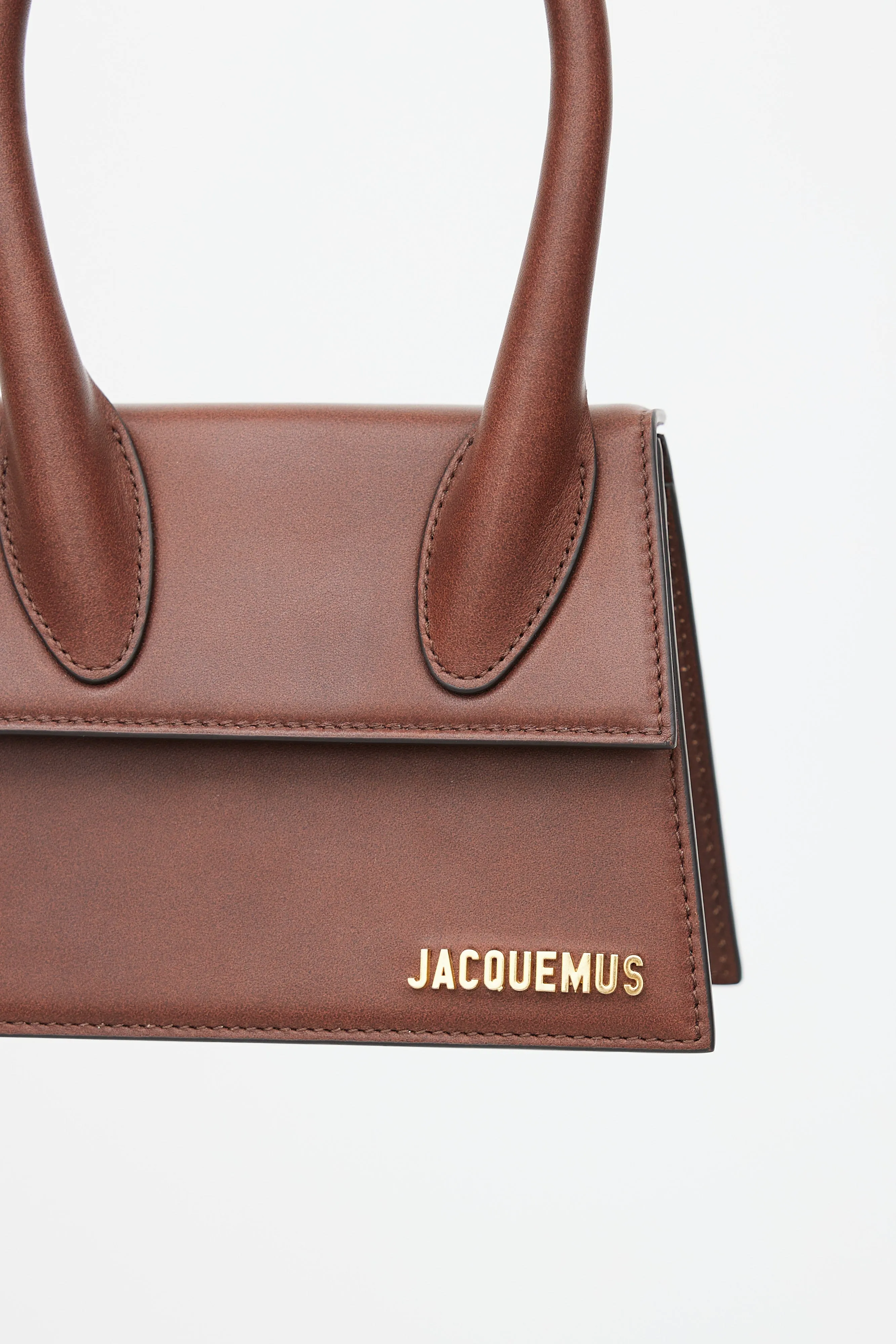 Brown Leather Le Chiquito Moyen Crossbody Bag