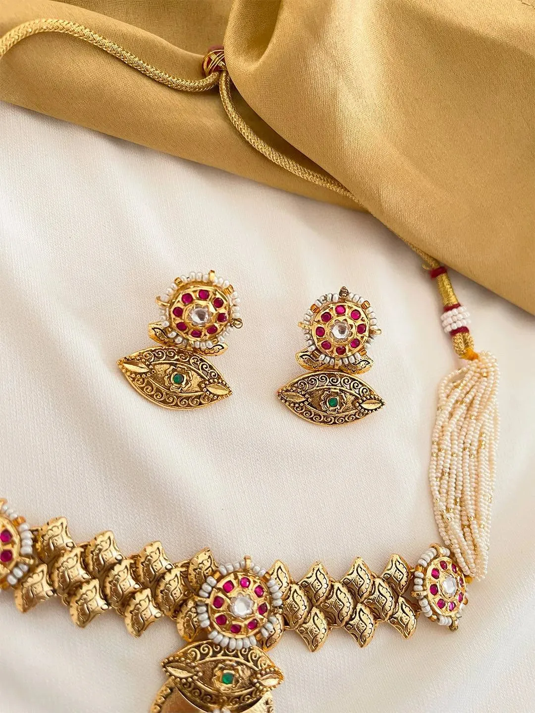 Gold Plated Stone Studded And Beaded Jewellery Set