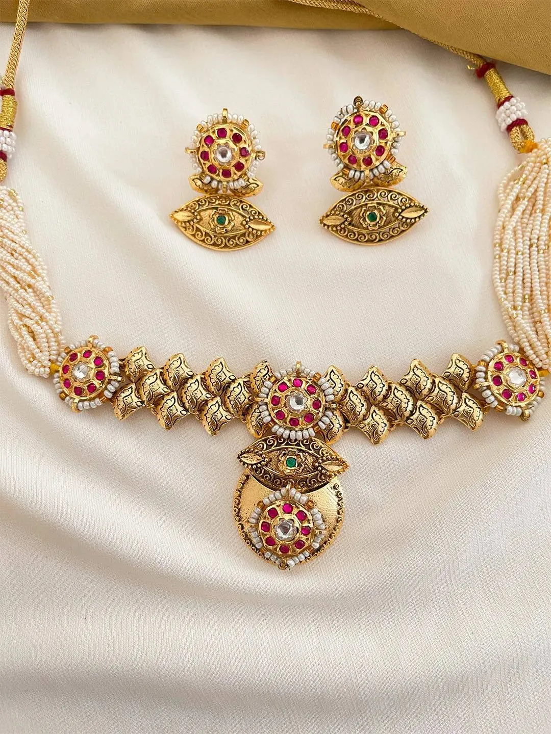 Gold Plated Stone Studded And Beaded Jewellery Set