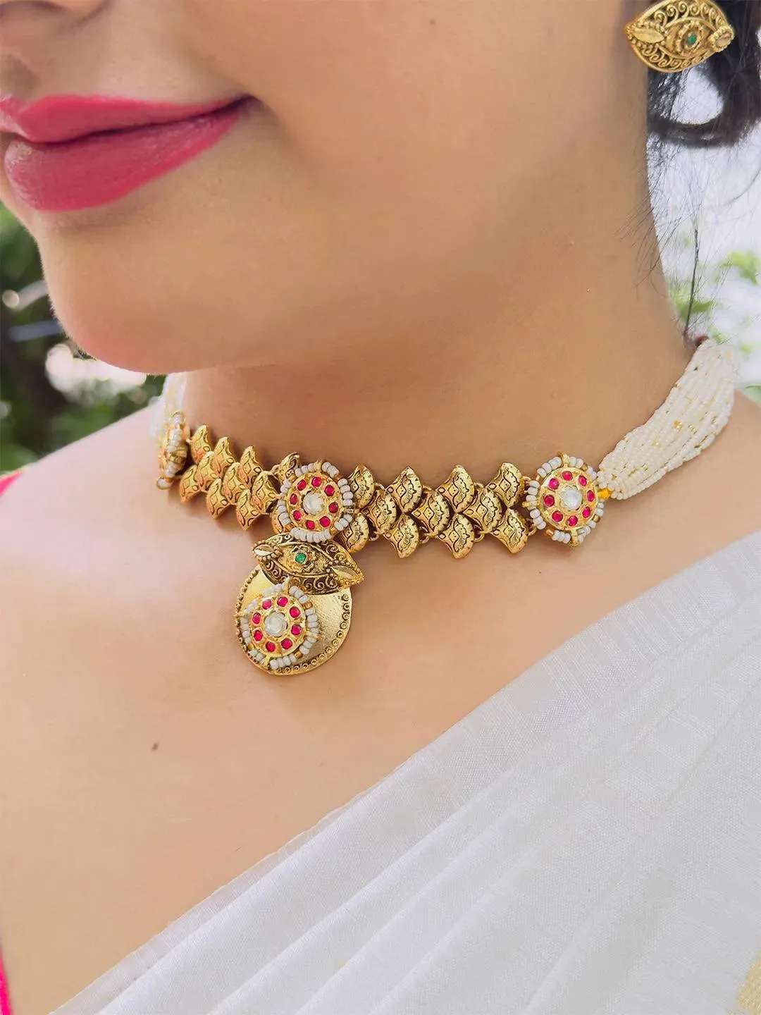 Gold Plated Stone Studded And Beaded Jewellery Set