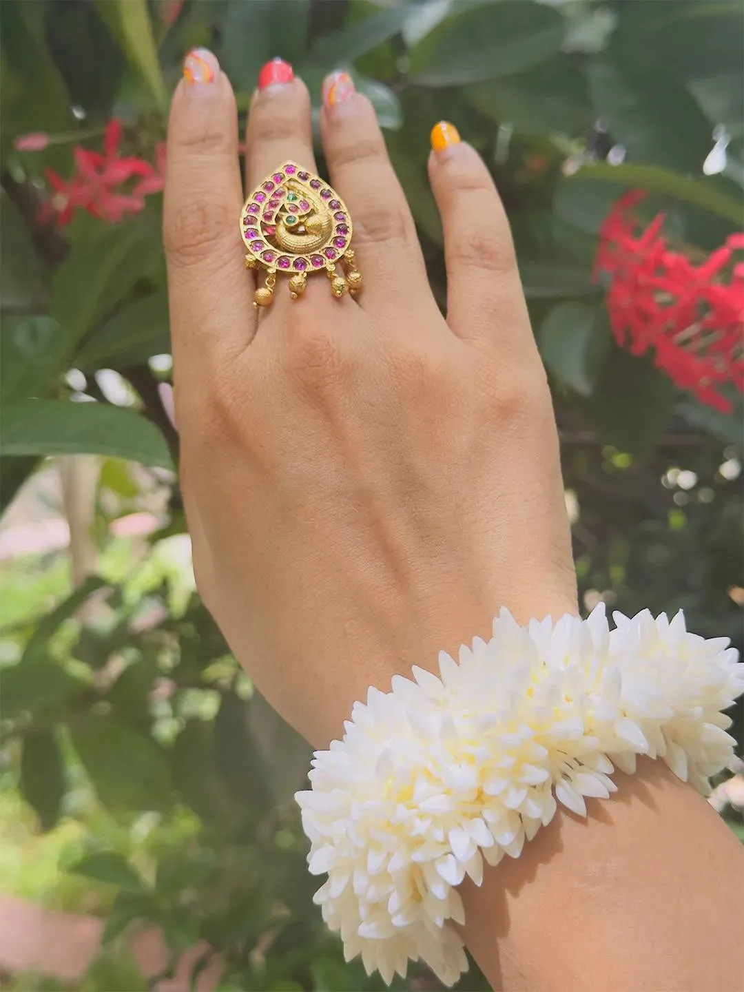 Kemp Studded Peacock Finger Ring