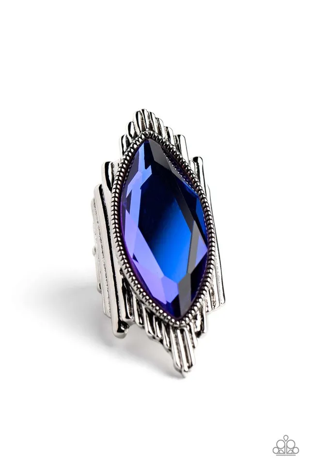 Paparazzi Ring ~ Stunning Showman - Purple
